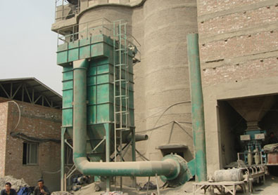 一臺(tái)使用了12年的布袋除塵器 一臺(tái)使用了12年的布袋除塵器